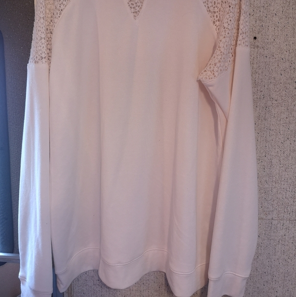 Knit shoulder sweater - Picture 2 of 4